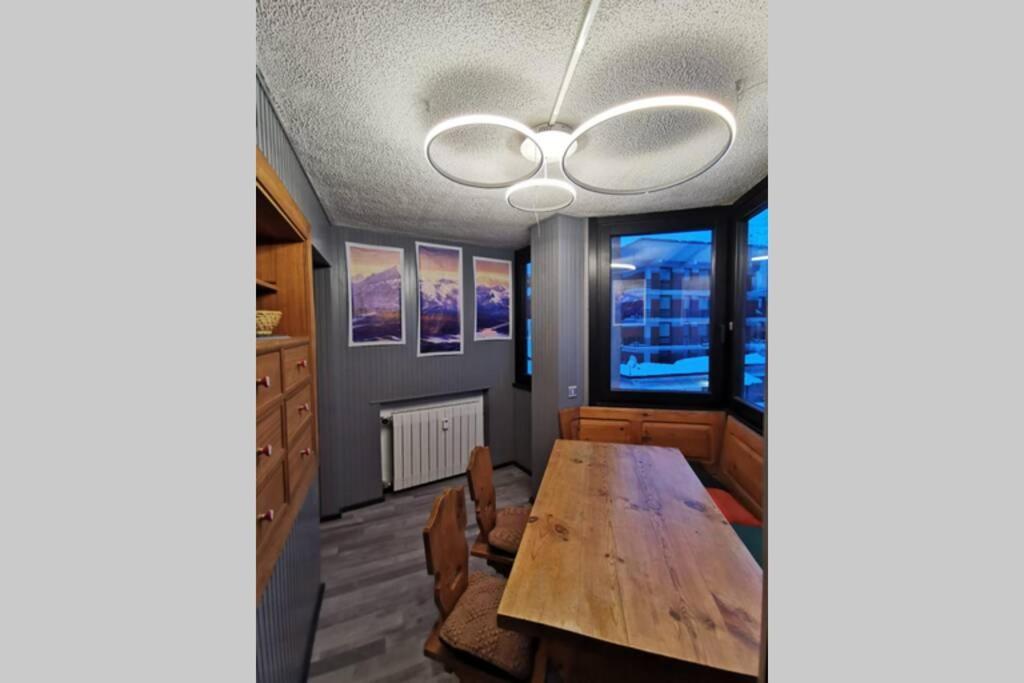 Newly Modern In The Heart Of Cervinia Apartment *