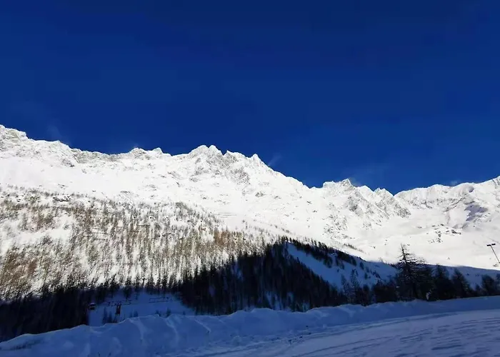 Newly Modern Apartment In The Heart Of Cervinia