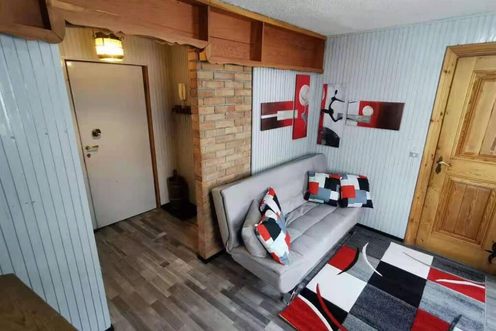 Newly Modern In The Heart Of Cervinia *